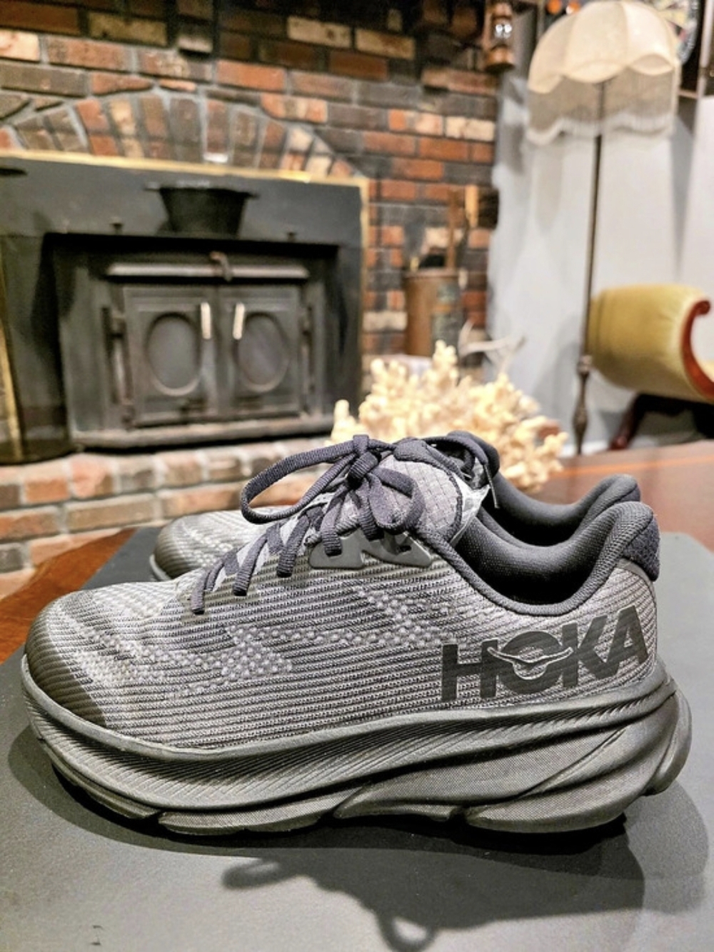 Hoka One Clifton 9 Women's Athletic Shoes US 6.5 D Like New